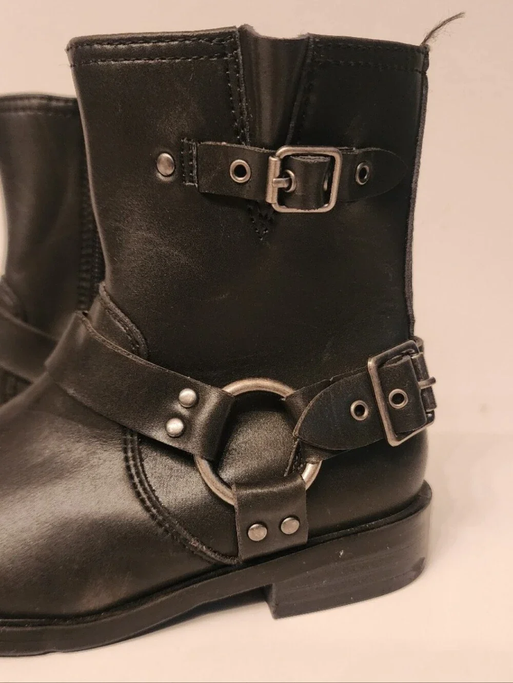 STEVE Madden Beckky Black Faux Leather Harness Moto Biker Boots Size 9